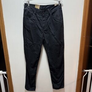 Levis High Waisted Mom Jeans Womens 31x30 Black Relaxed Tapered Leg NEW WITH TAG